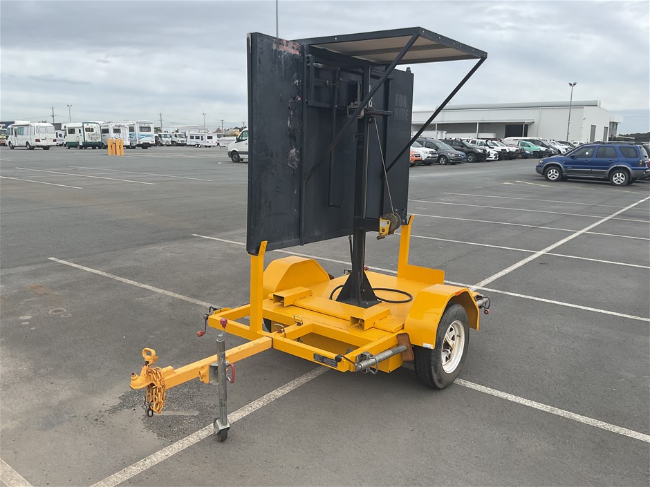 <p>2008 Giga  1306P-59 Single Variable Message Sign Trailer</p>