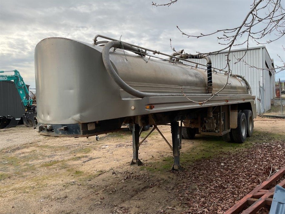 1965 Tieman Water Tandem Tanker Trailer