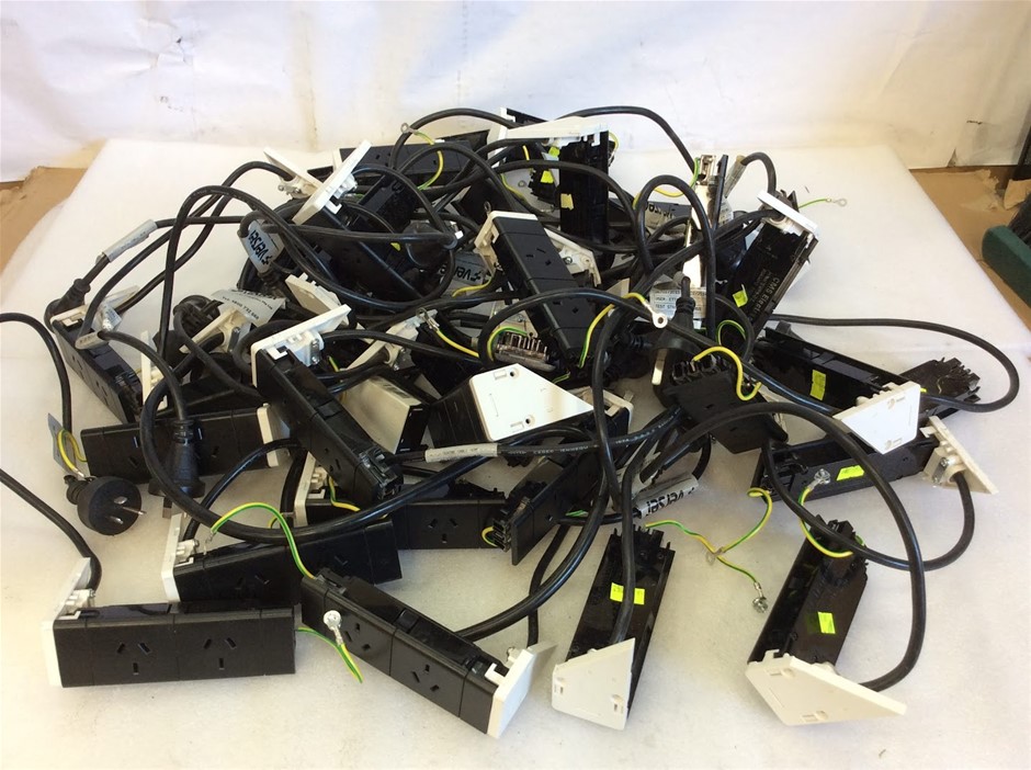 Mix Brand Mix Model Socket (Lot of 36) Auction (0013-2573208) | Grays ...