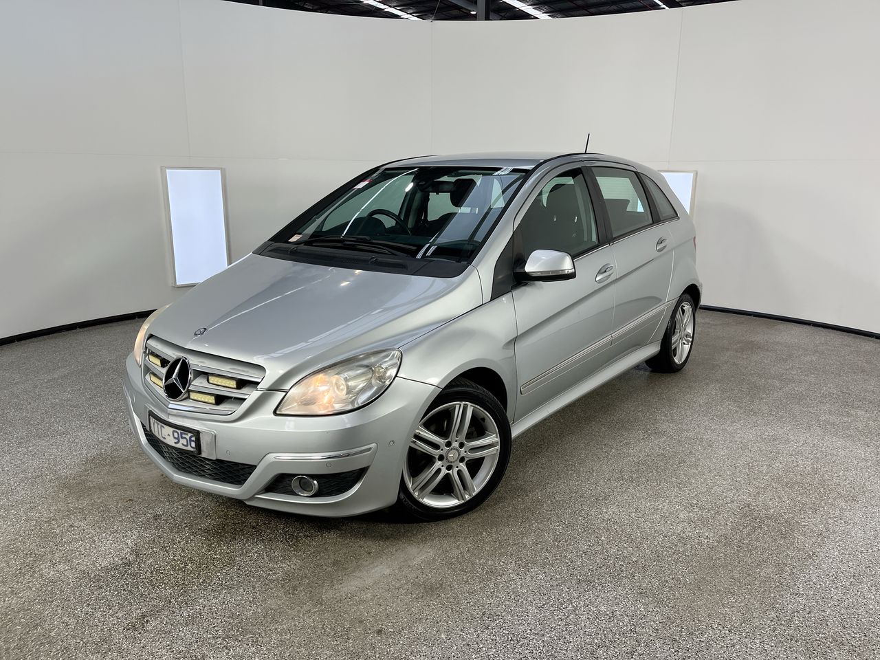 2011 Mercedes Benz B-CLASS B180 W245 CVT Hatchback Auction (0001 ...