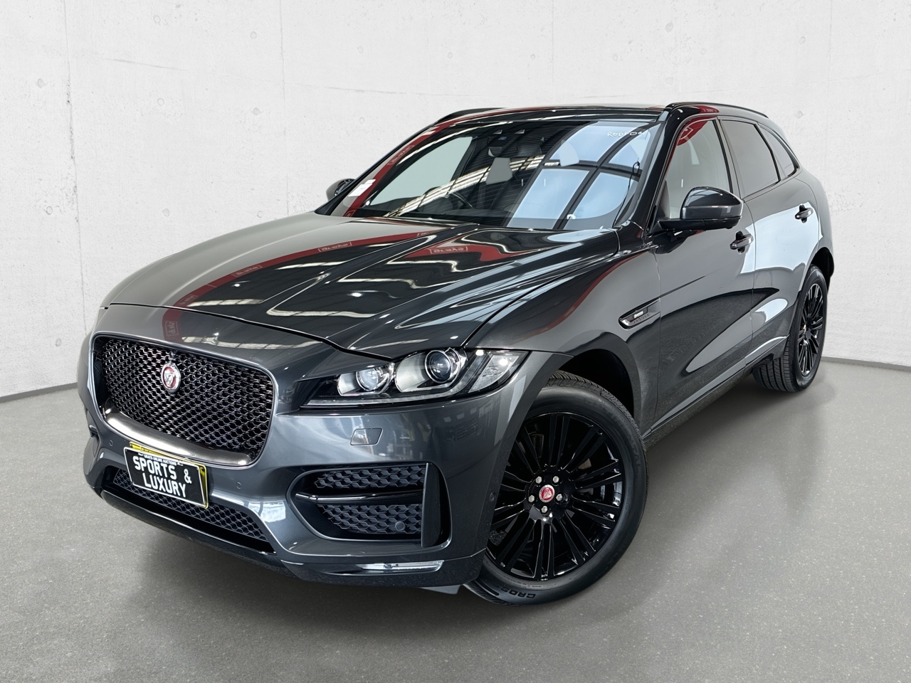 2016 Jaguar F-PACE 30d R-SPORT Turbo Diesel Automatic - 8 Speed Wagon