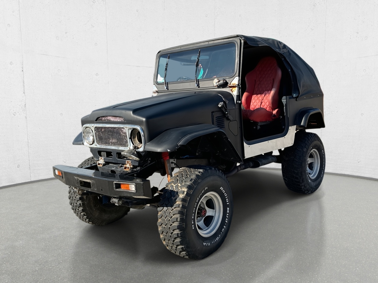 Toyota Land Cruiser BJ42 Automatic Soft Top (WOVR - 