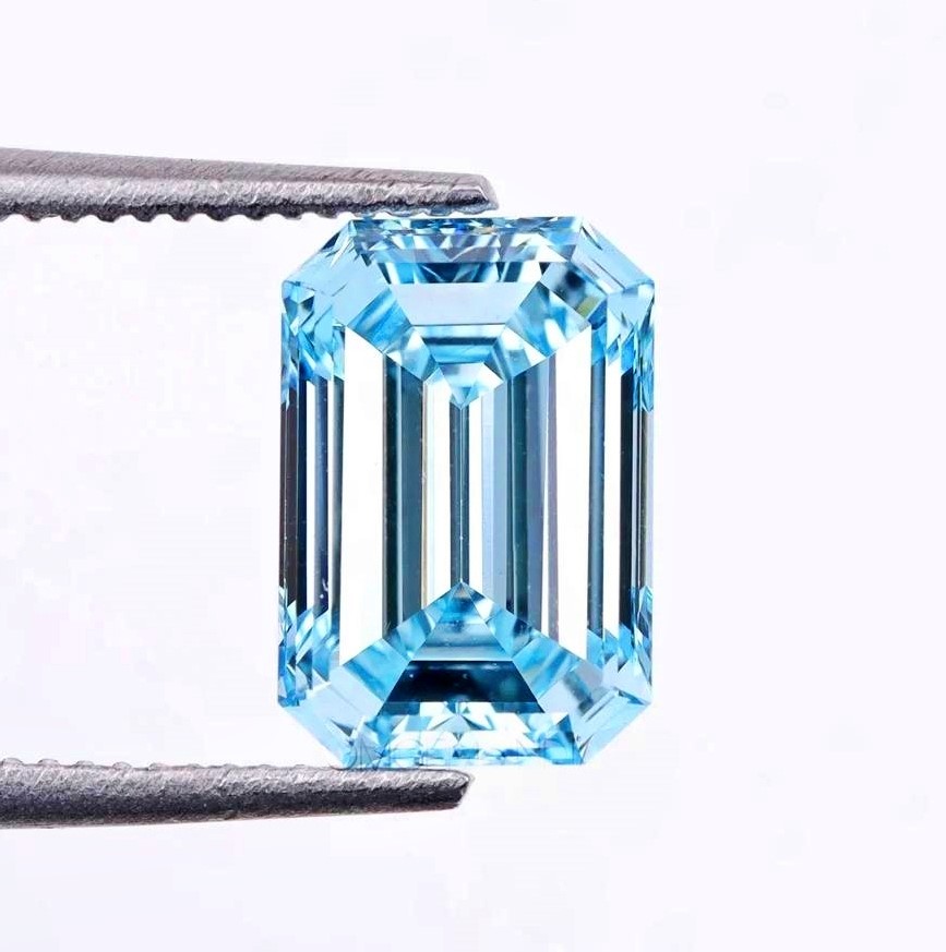 0.72 Carats Fancy Vivid Blue Lab Grown Diamond