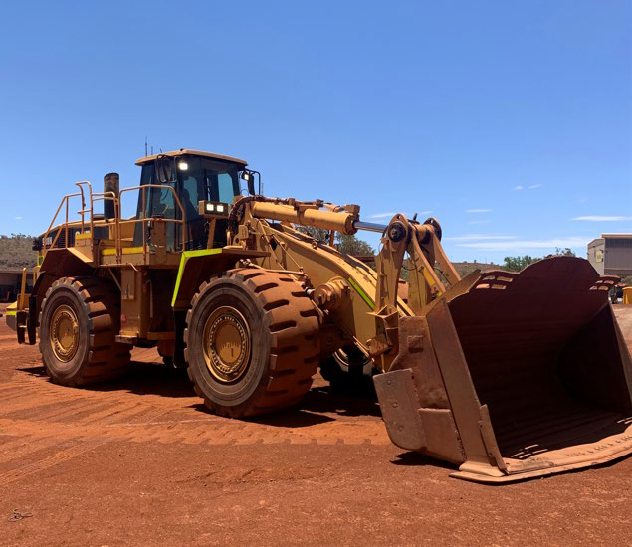 <p>Caterpillar 988H Hi-Lift Wheel Loader</p>