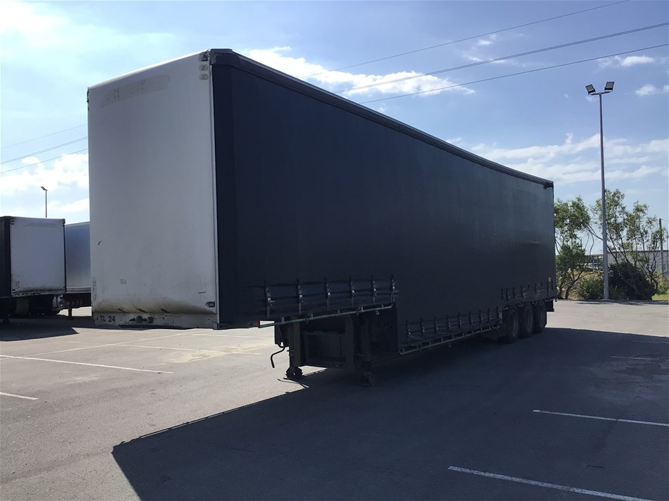 2007 Maxitrans ST3 Triaxle Curtainsider Trailer