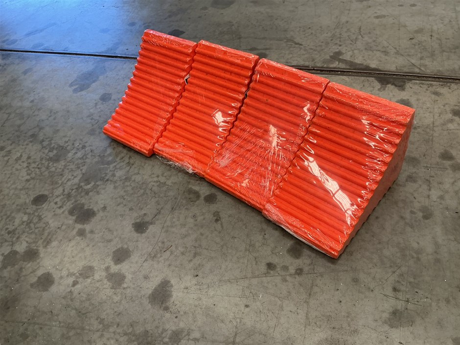 <p>GAFF 18455 wheel Chock x 4 </p>