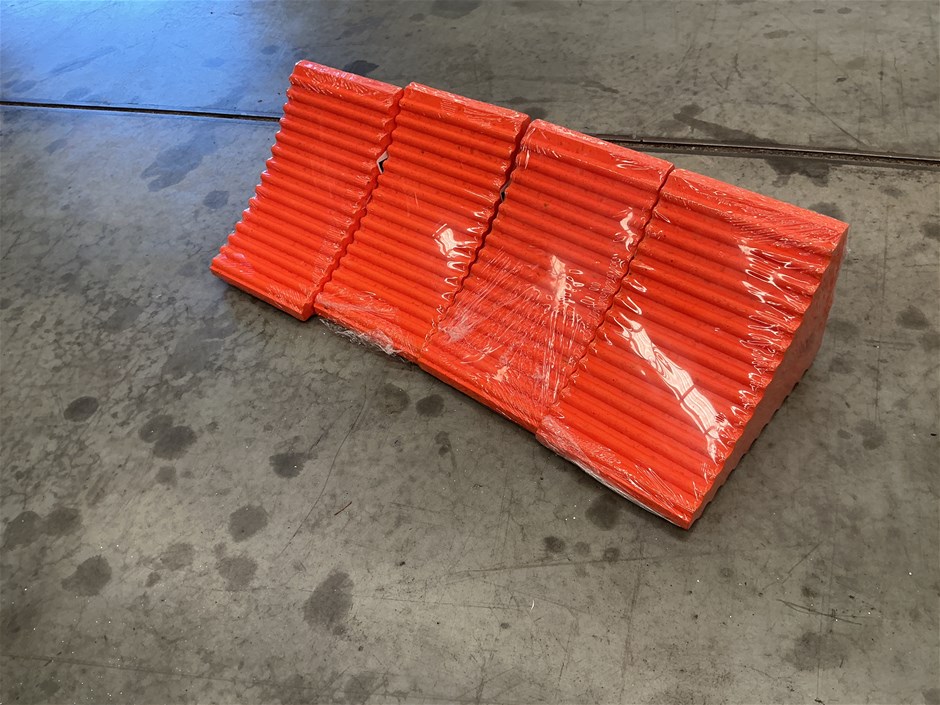 GAFF 18455 wheel Chock x 4