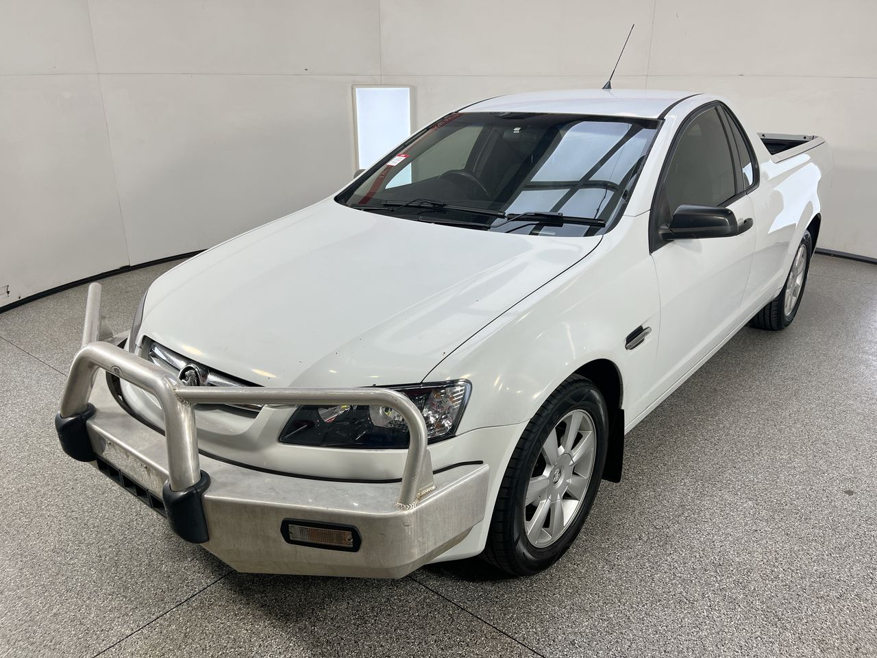 2007 Holden Ute Omega VE Automatic Ute (QLD RWC) Auction (0001-50516899 ...