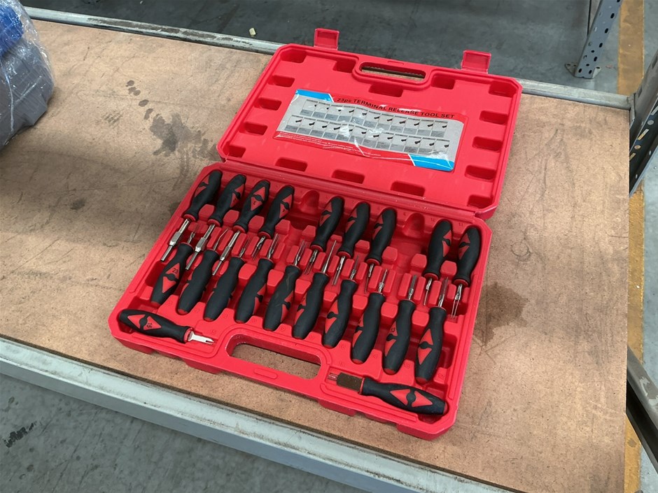 <p>23 Piece Terminal Connector Removal Tool Set</p>