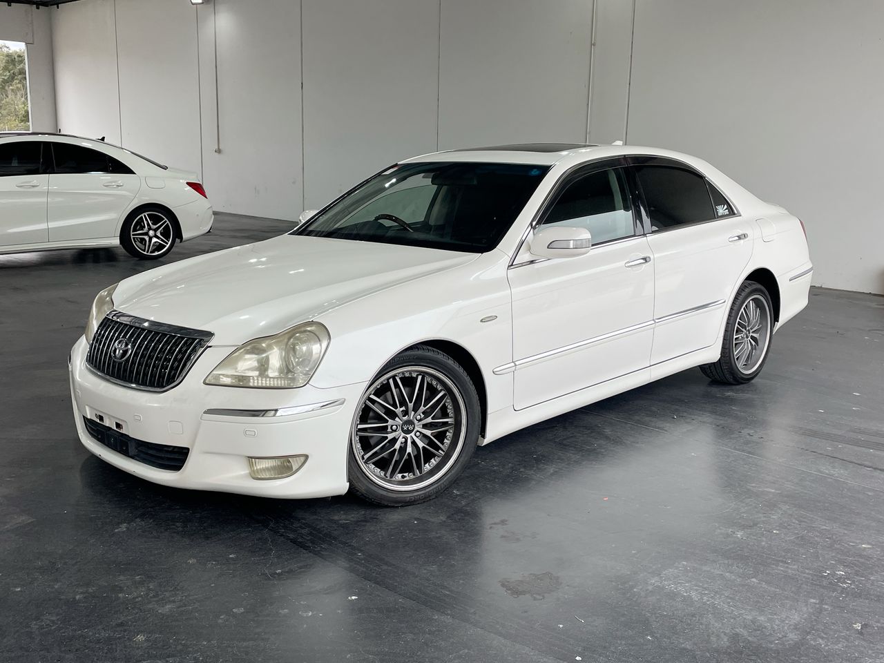 2006 Toyota Crown Majesta Import