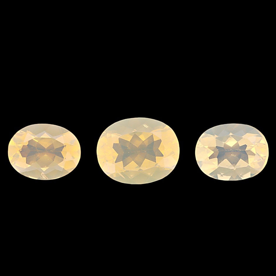 4.14 Carats Light Yellow Fire Opal