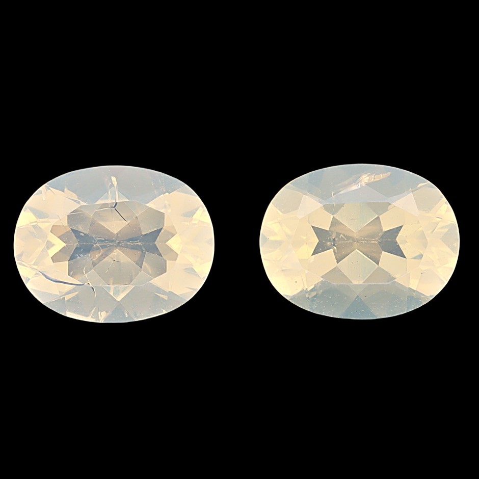 2.6 Carats Light Yellow Fire Opal