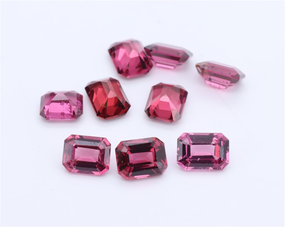 8.2 Carats Pink-Red Rhodolite Garnet