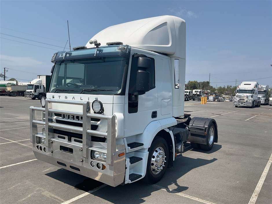 2013 Iveco Stralis ATi E5 450 4 x 2 Auto Prime Mover Truck