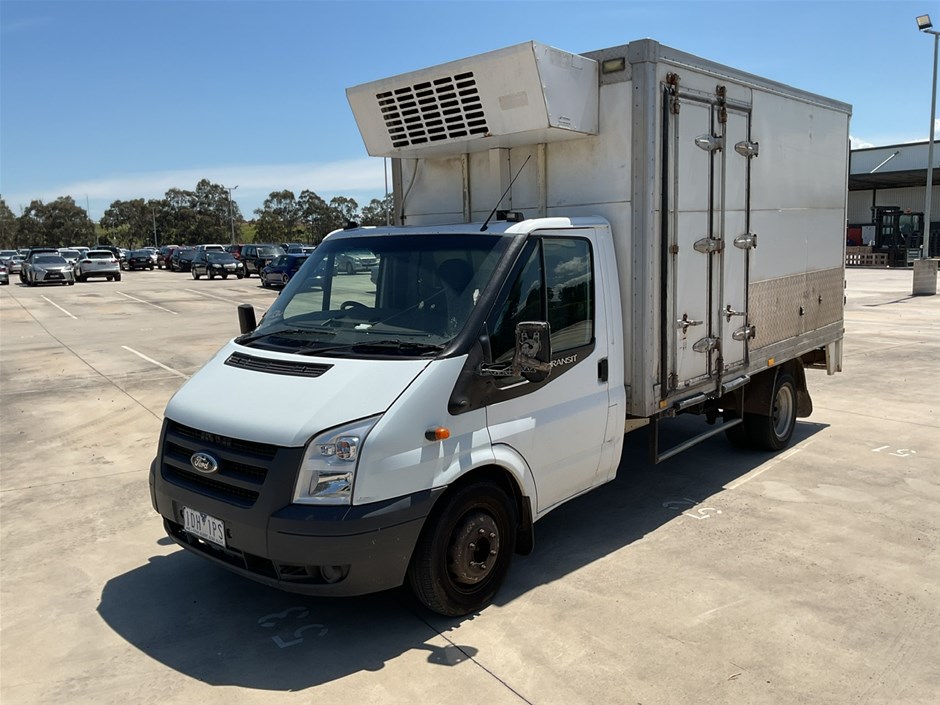 2011 Ford Transit 4 x 2 Refrigerated Body Truck