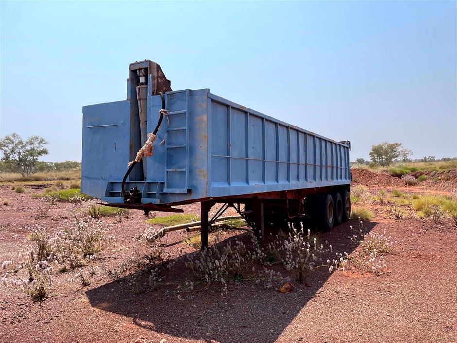 <B>1985 Freighter End Over Tipper </B>