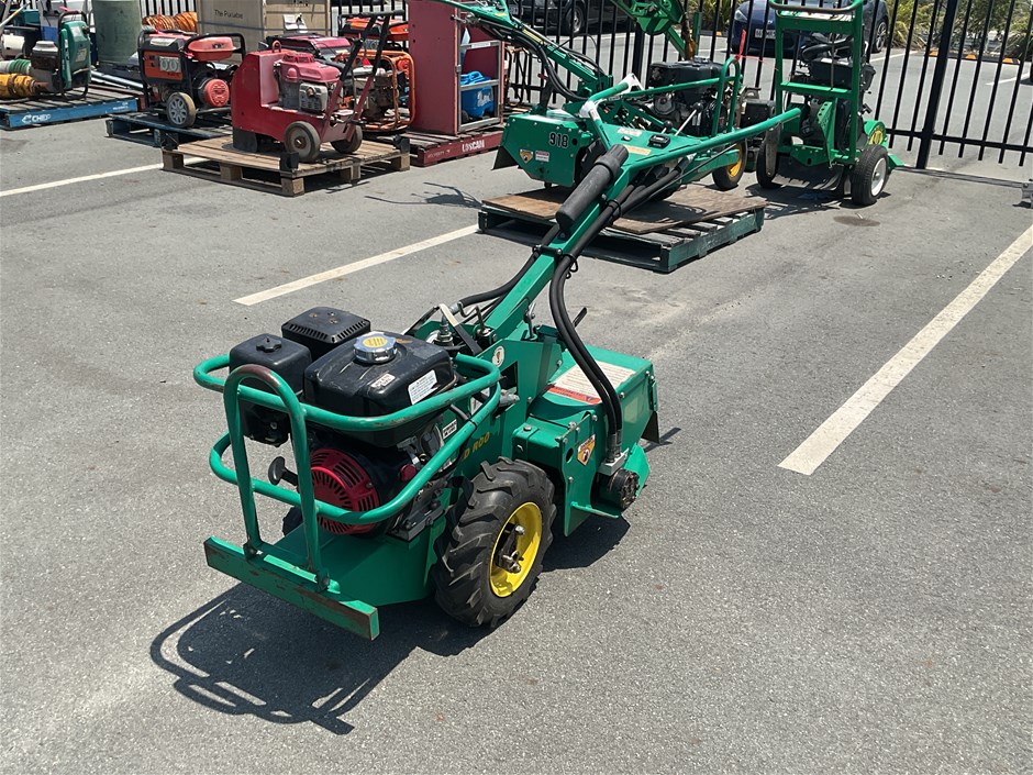 <p>Red Roo Lawn Rotary Hoe</p>