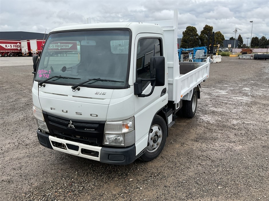 <p>2021 Mitsubishi  Canter  4 x 2 Tipper Truck</p>