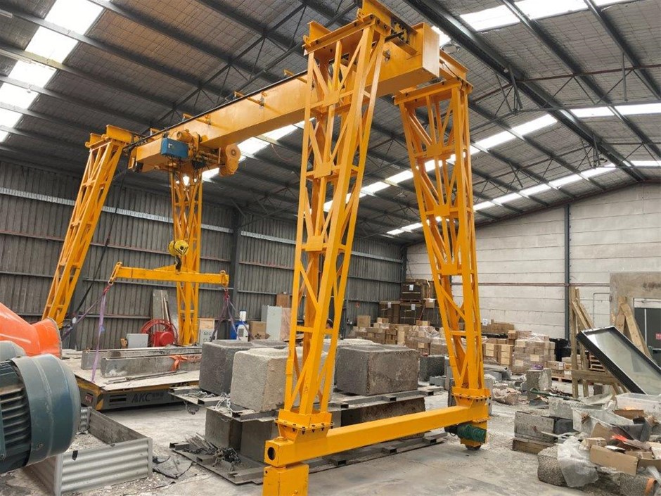 Gantry Crane, Silo, Cement Mixer, Plant & Equipment