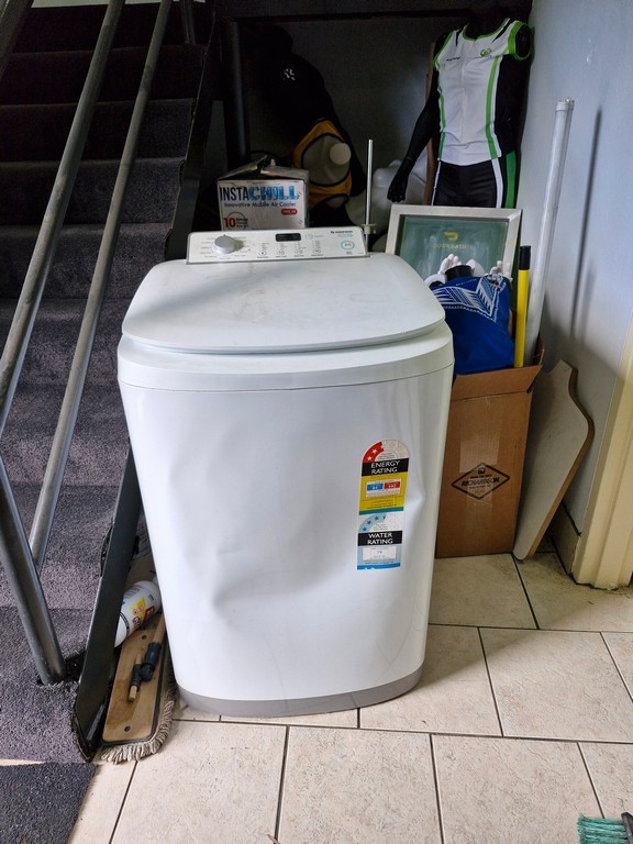 Simpson Top Loading Washing Machine