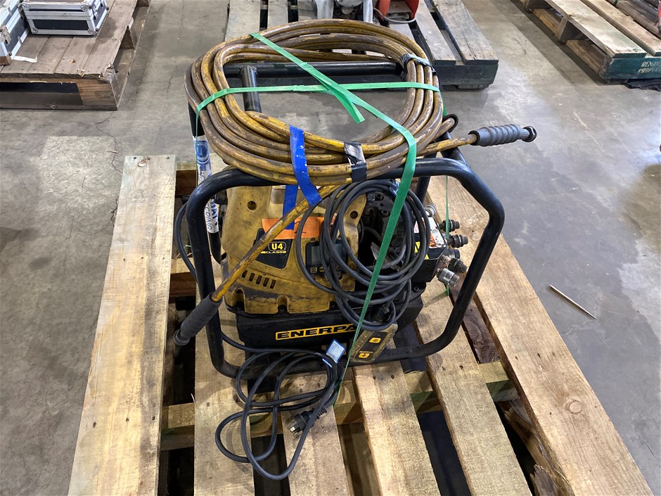 Enerpac ZU4208TE-QR Hydraulic Torque Wrench Pump