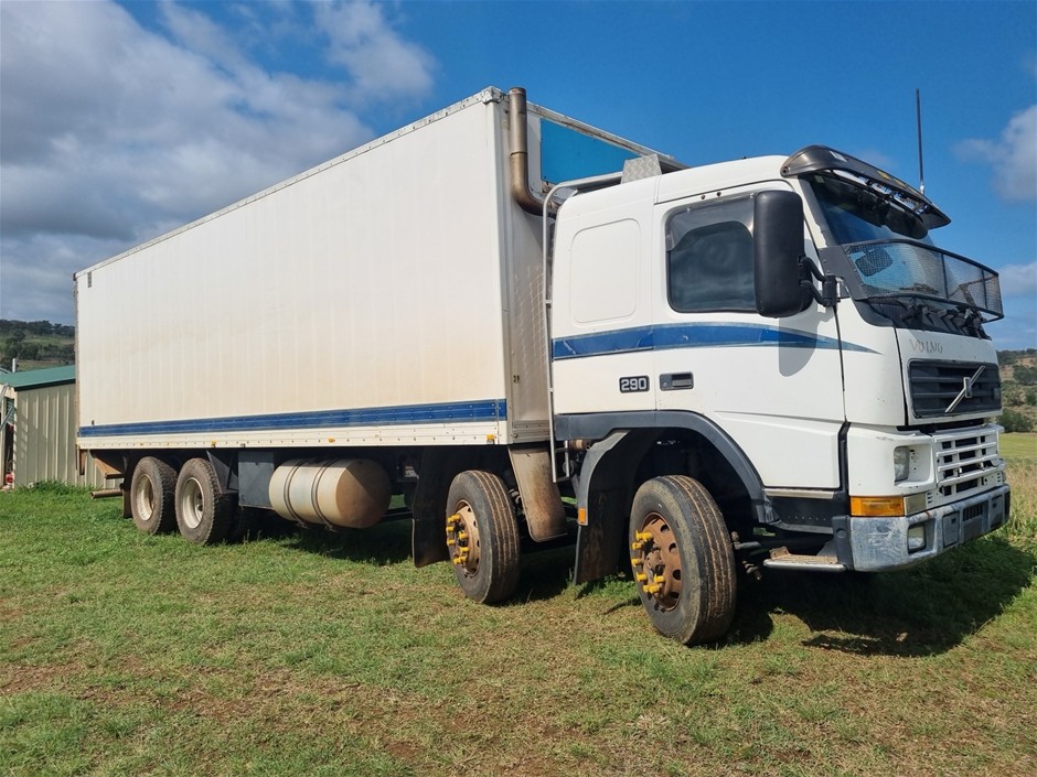 2000 Volvo FM7/290 8X4 Pantec