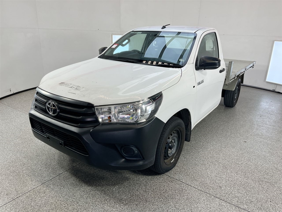 2018 Toyota Hilux 4X2 WORKMATE TGN121R Automatic Cab Chassis