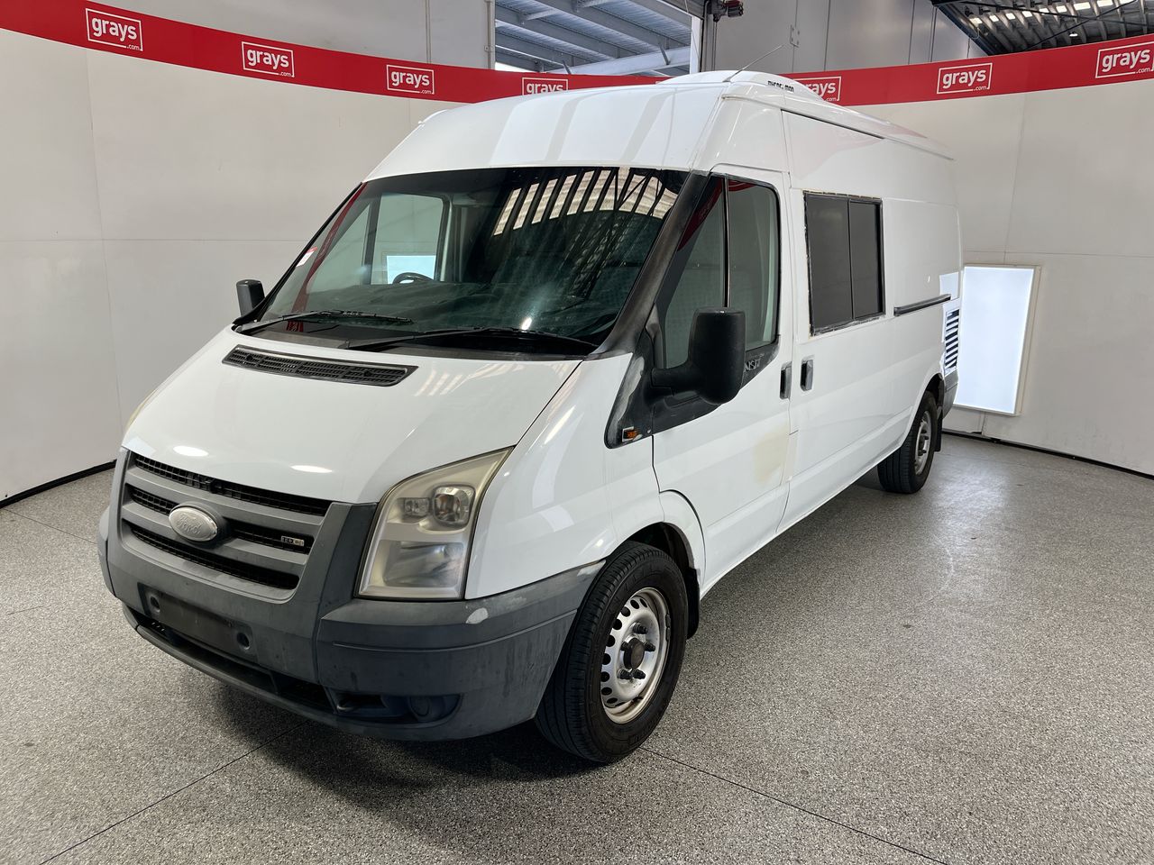 Ford Transit LWB RWD MID ROOF VM Turbo Diesel Manual Van
