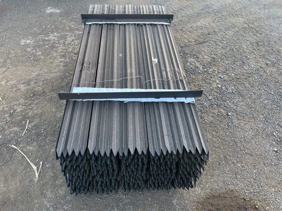 Quantity of 50 1800mm Star Pickets (Unused),
