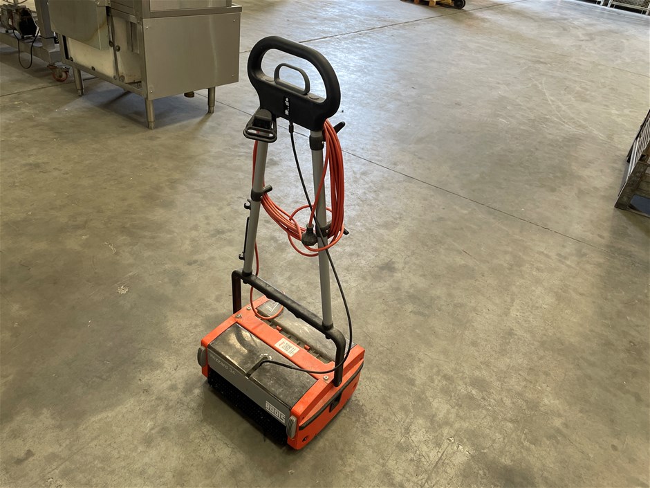 Roots Wizzard W34N 34cm Compact Scrubber