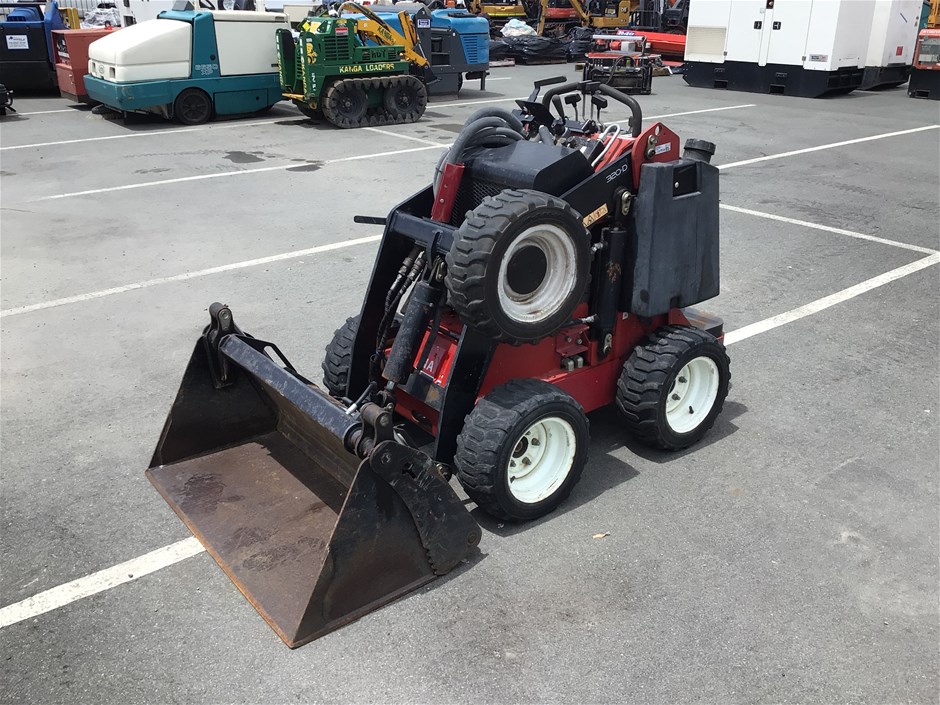 Toro 22337CP Mini Loader