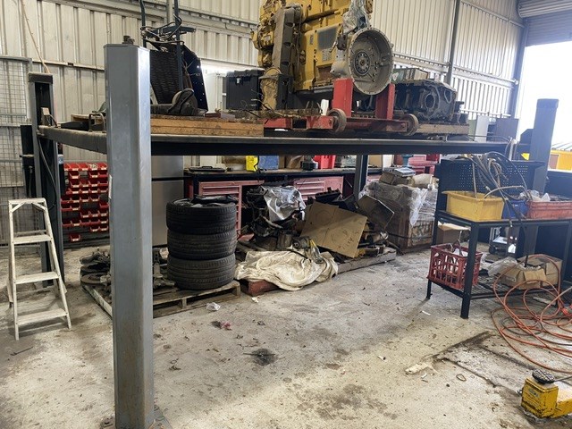 Laycor 4 Post Hydraulic Hoist