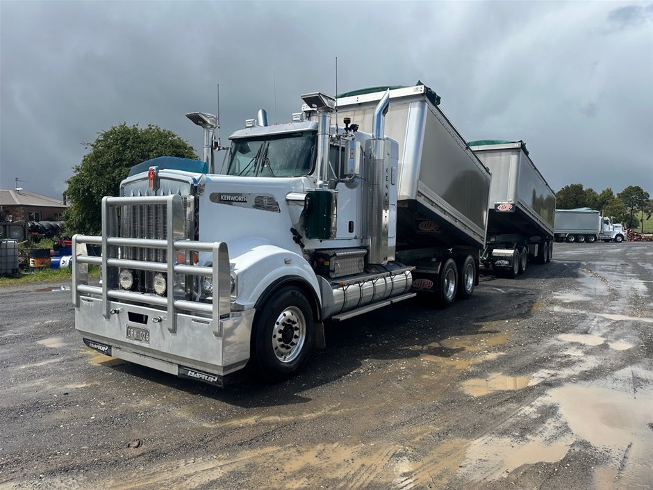 2021 Kenworth T909 Tipper Truck with 2022 DOG Tipper Trailer