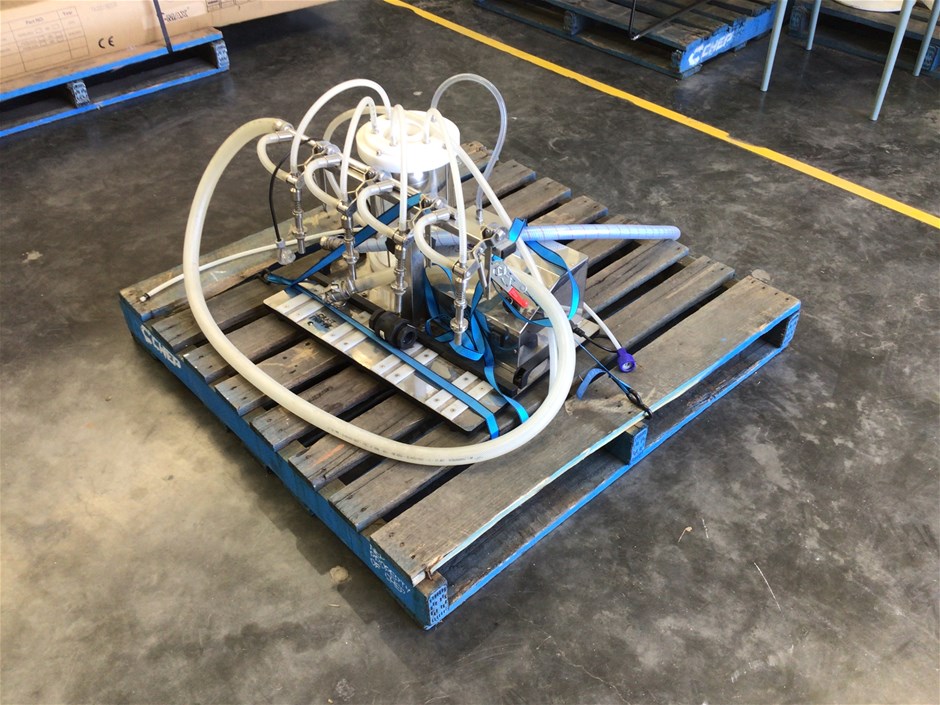 Enolmaster Vacuum Filling Machine