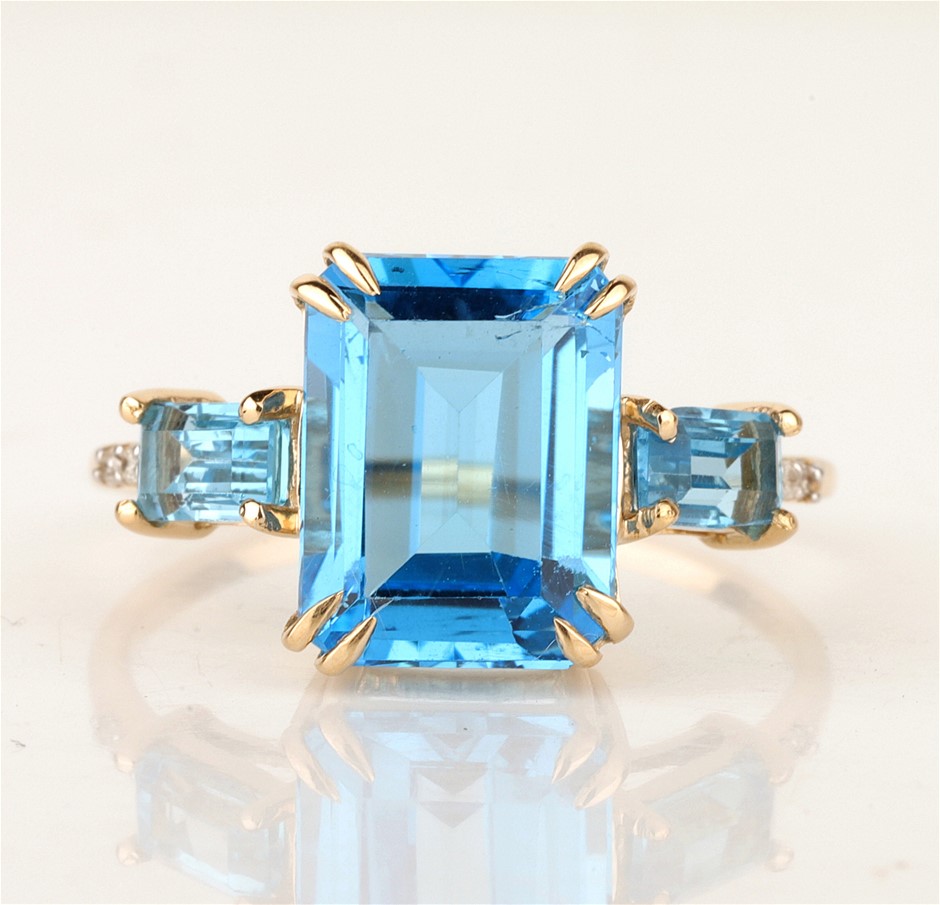 Yellow Gold Natural Swiss Blue Topaz   & Diamond Ring with Valuation