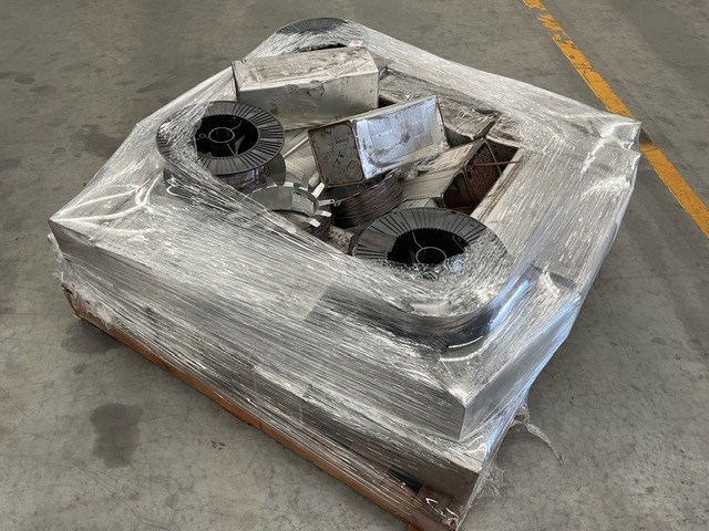 <p>Quantity of Welding Rods and Wire </p>