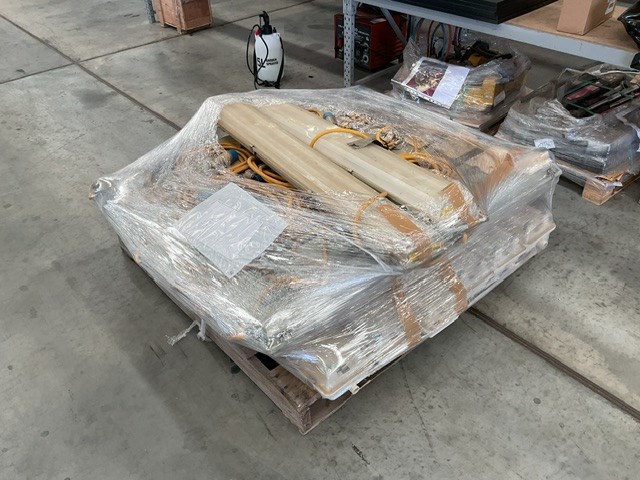 Fluorescent Light Approximately 15x