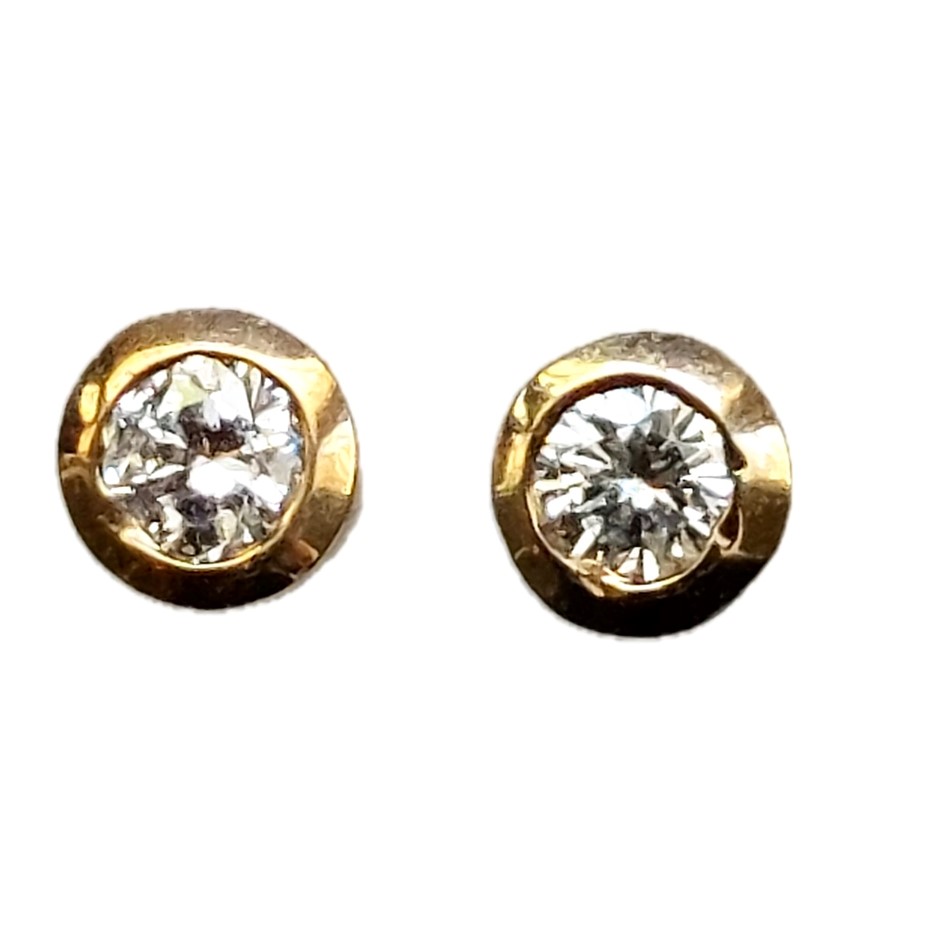 18ct Earring