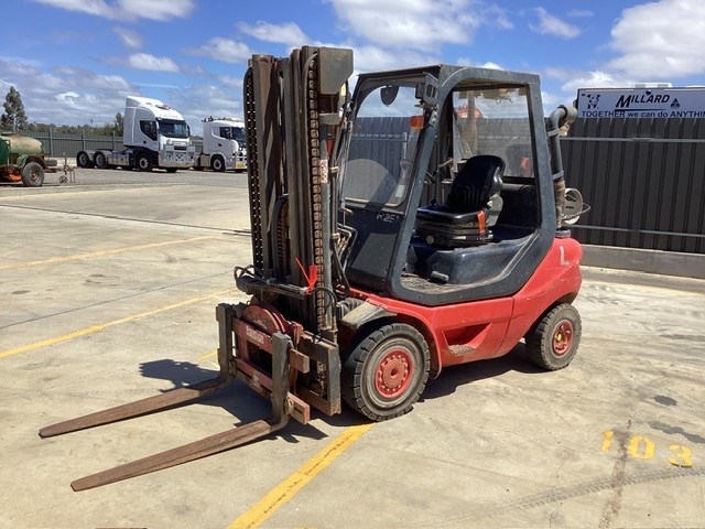 <p>Linde H25T-05 Counterbalance Forklift</p>
