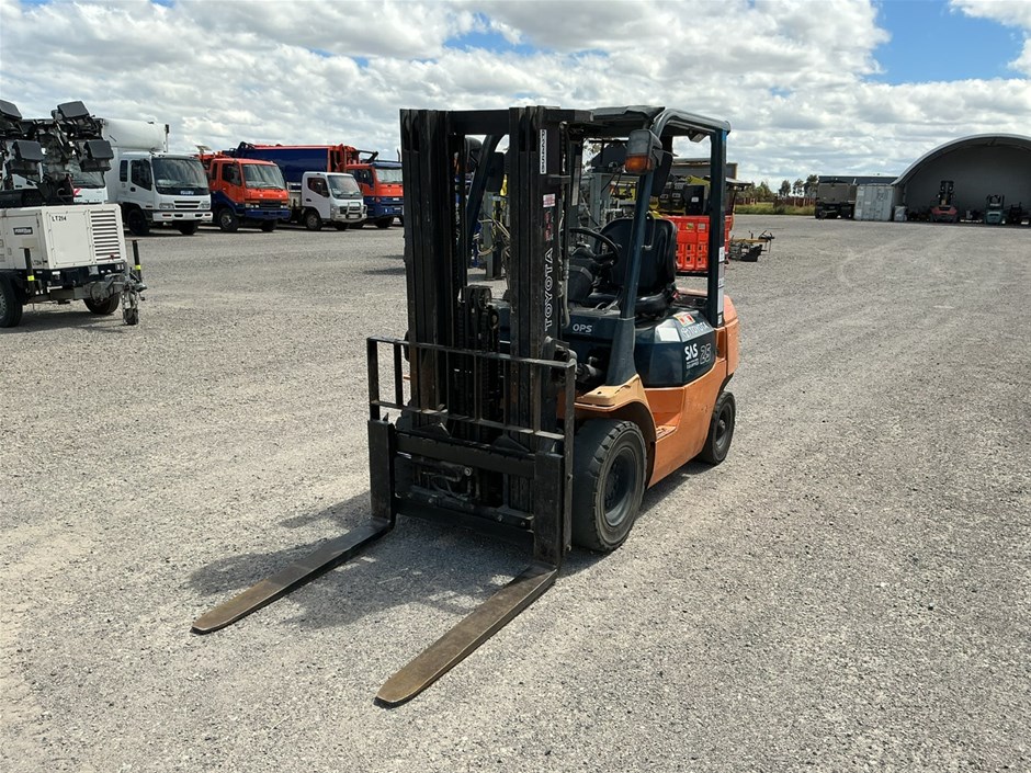 Toyota 42-75G25 Counterbalance Forklift