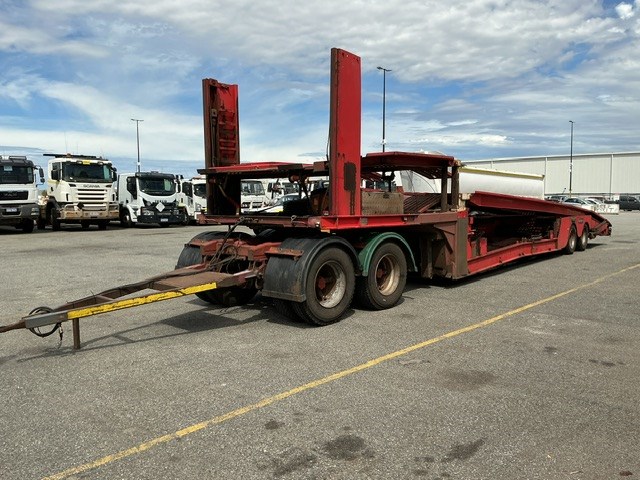 2012 TopStart Car Carrier Tandem Dog Trailer