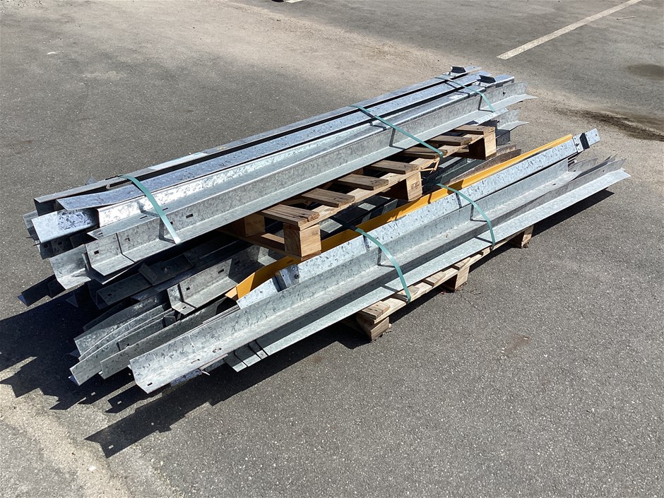 <p>Pallet Racking DBL Deep Beam Load Slides</p>