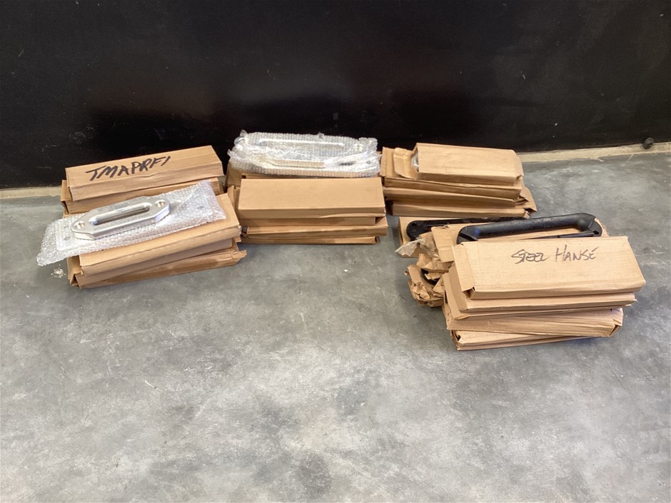 <p>Assorted Hawse/Fairleads x Qty</p>