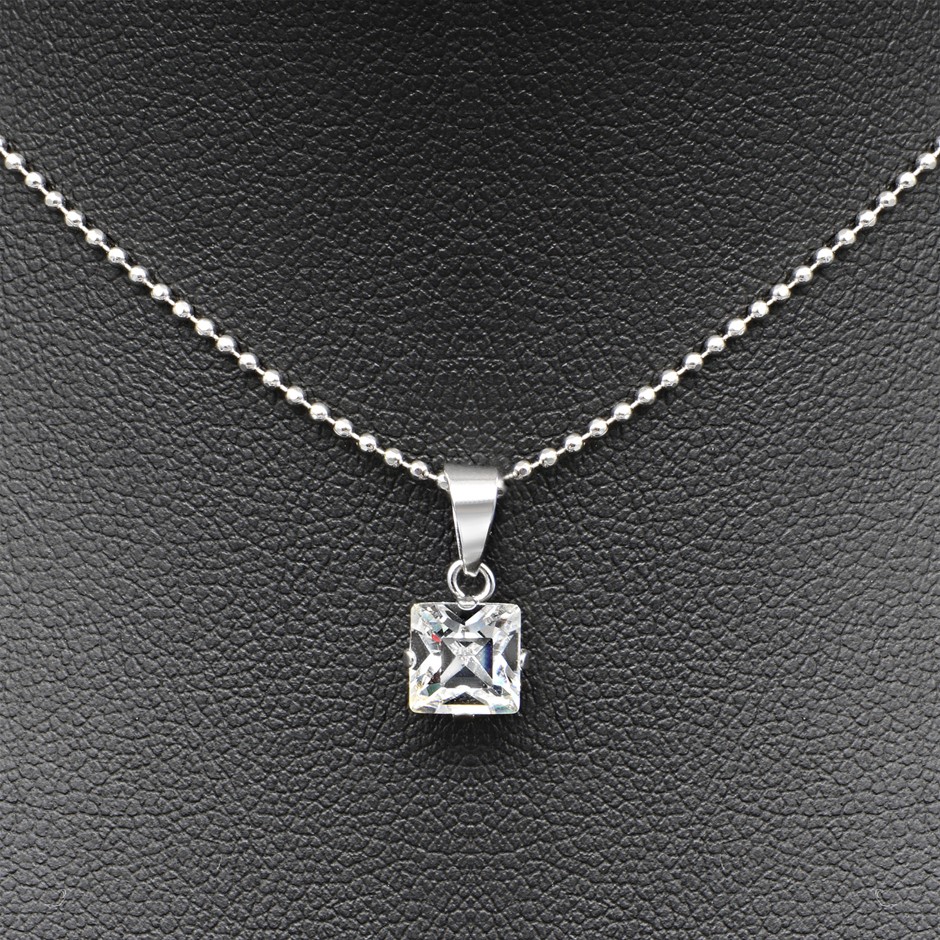 Solid 925 Sterling Silver Pendant Featuring a Crystal by Swarovski
