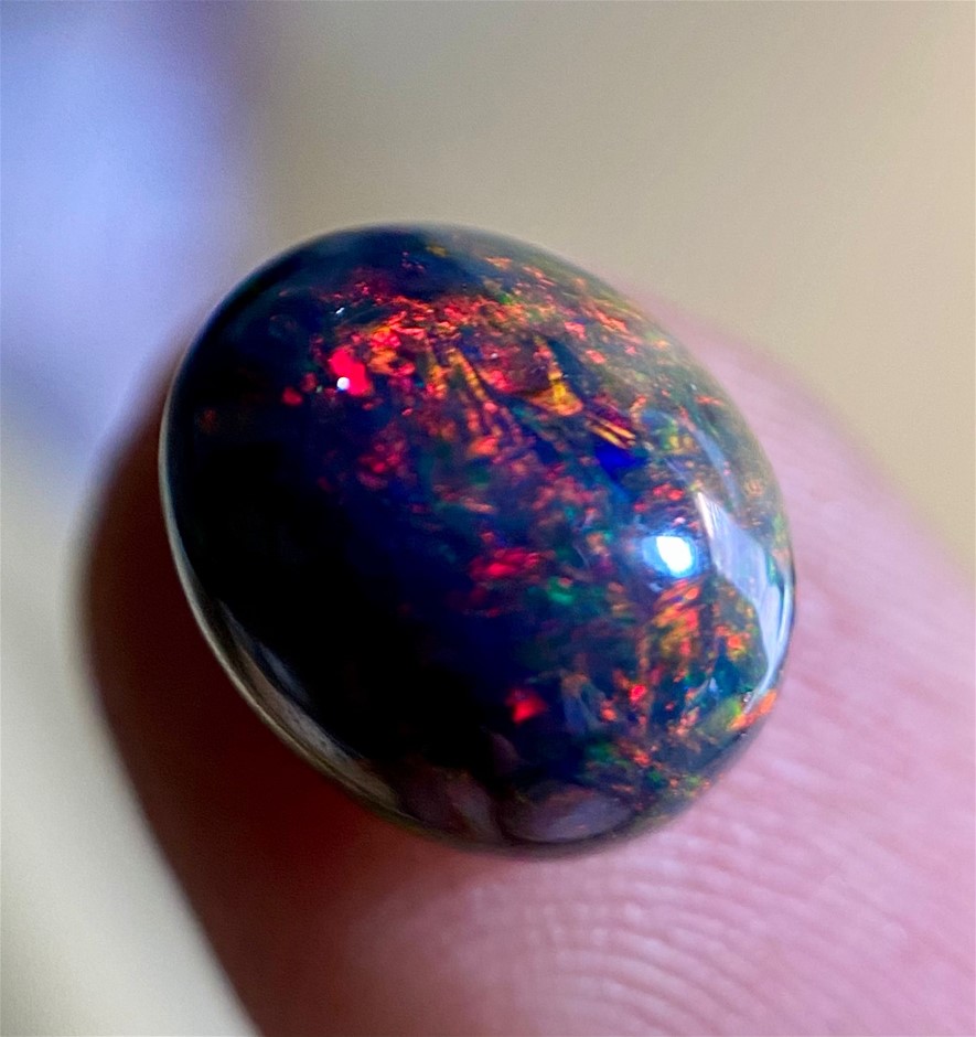 3.10 CT Lovely Wello-Black Opal