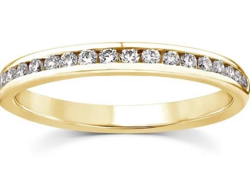 9K YELLOW GOLD 0.25ct F VS LAB DIAMOND CHANNEL SET BAND
