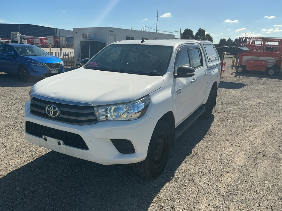 2016 Toyota Hilux 4x4 SR GUN126R T/D Automatic Dual Cab