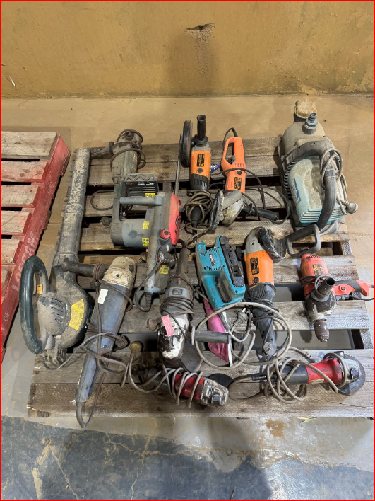 Qty 12 x Assorted Power Tools