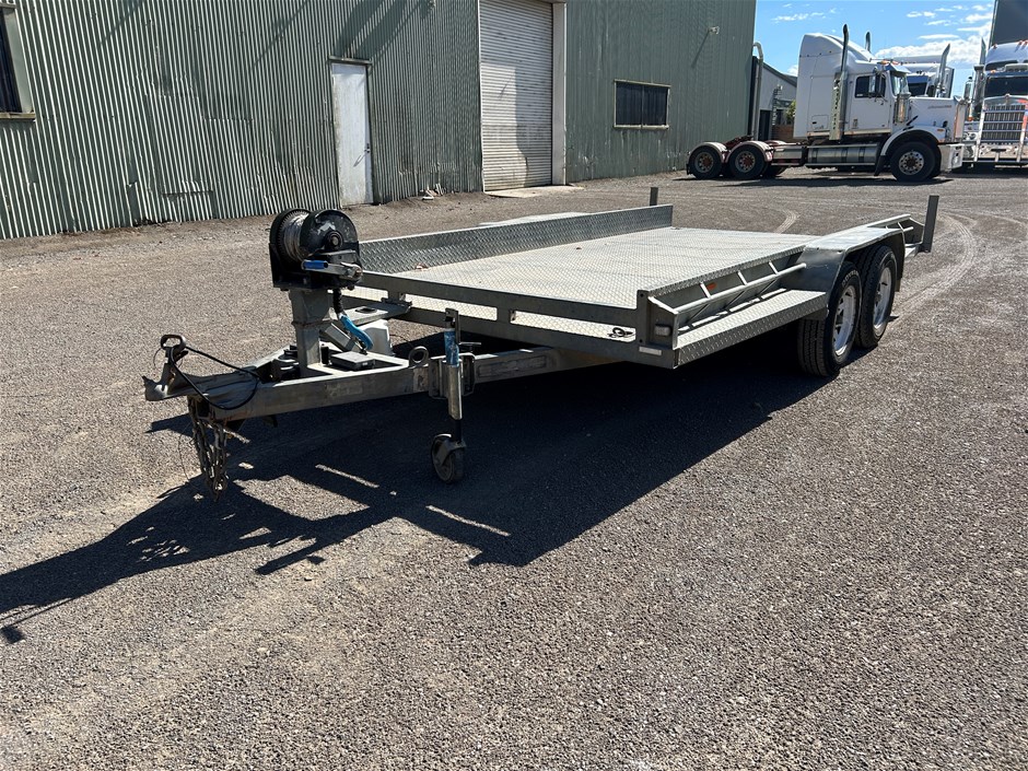 <p>2015 Trailer Factory EHD Tandem Plant Trailer</p>