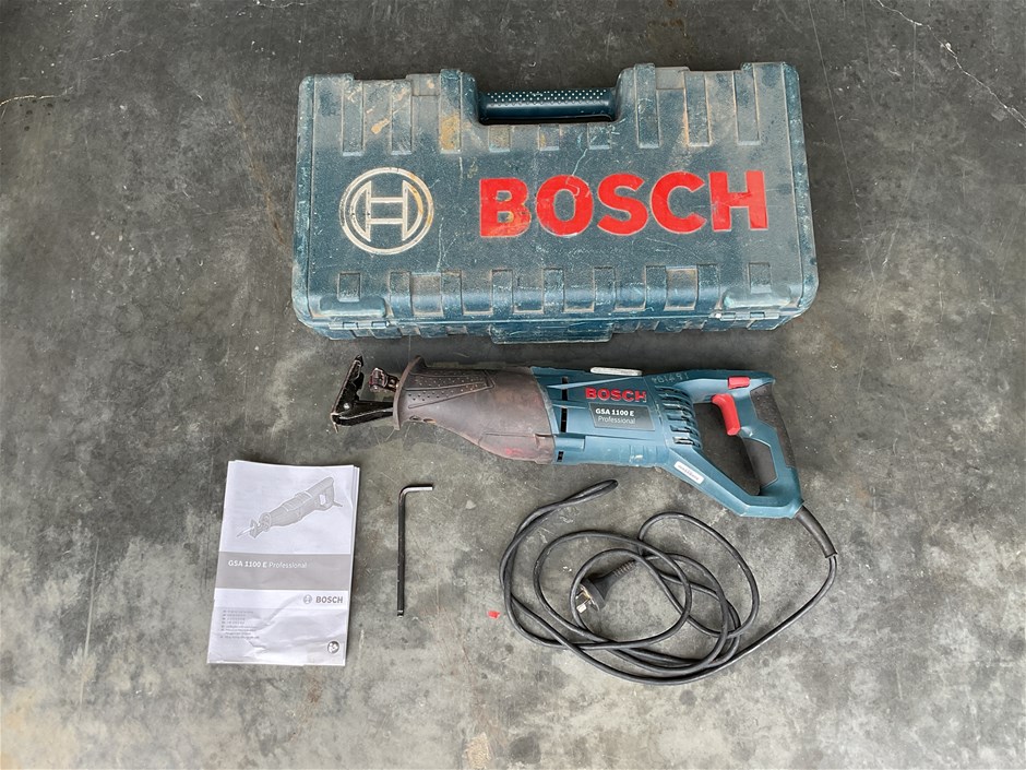 <p>Bosch GSA 1100 E Professional Sabre Saw</p>